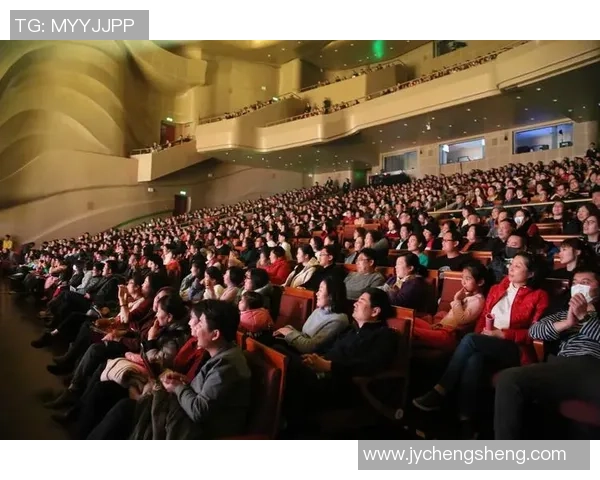 《天天向上足球球星专场大揭秘精彩瞬间回顾》